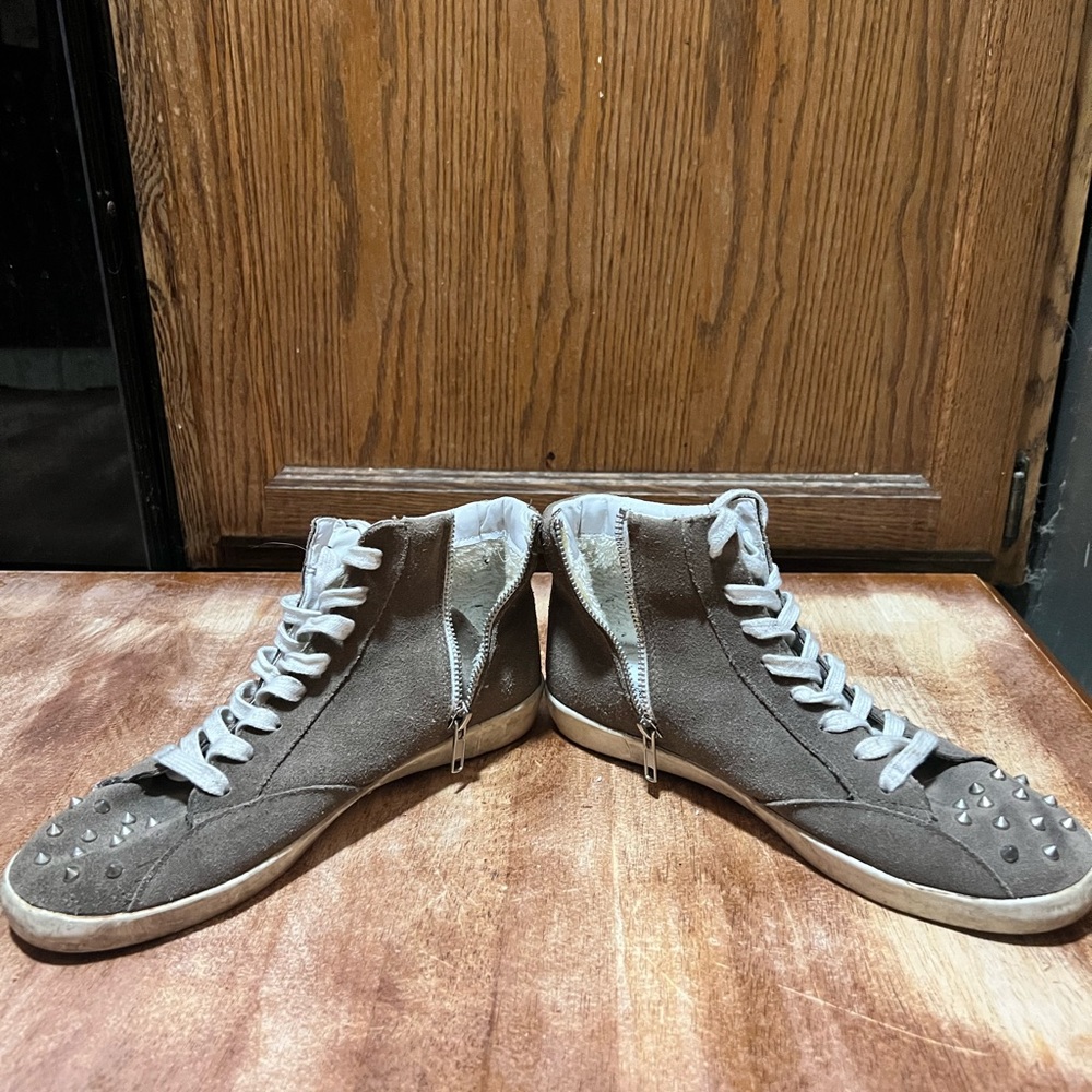 Womens size 8 grey studded Steve Madden high tops. - Picture 7 of 7